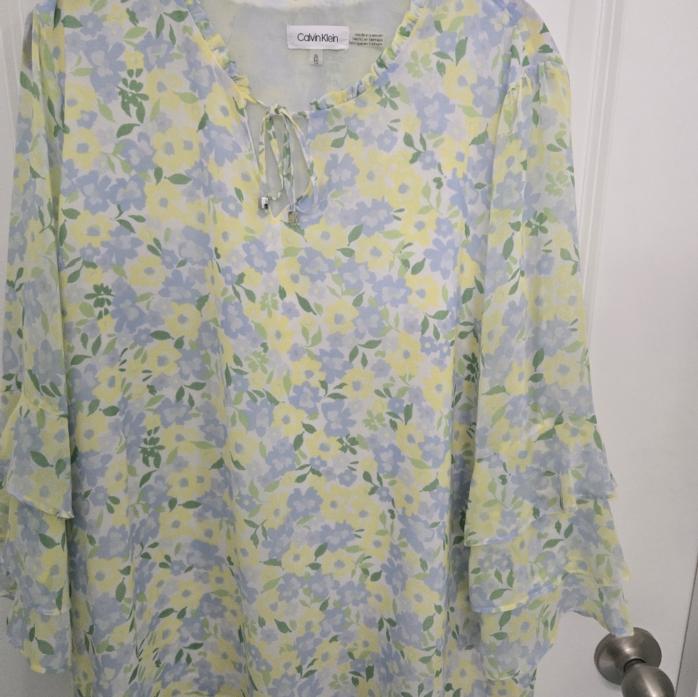 Calvin Klein Pastel Ruffle Blouse - Picture 3 of 3